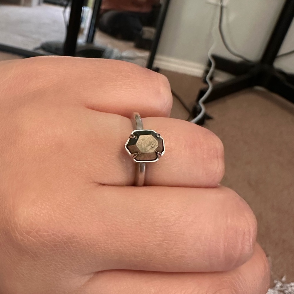 Kendra Scott Silver Ring w/ Gem